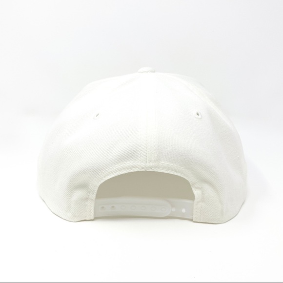 Red Bull Snapback hat Adjustable White Redbull - Picture 2 of 2